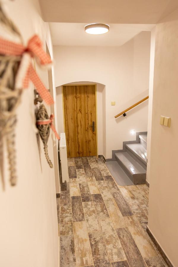 Prazdninovy Dum Valdik Loket Exterior foto