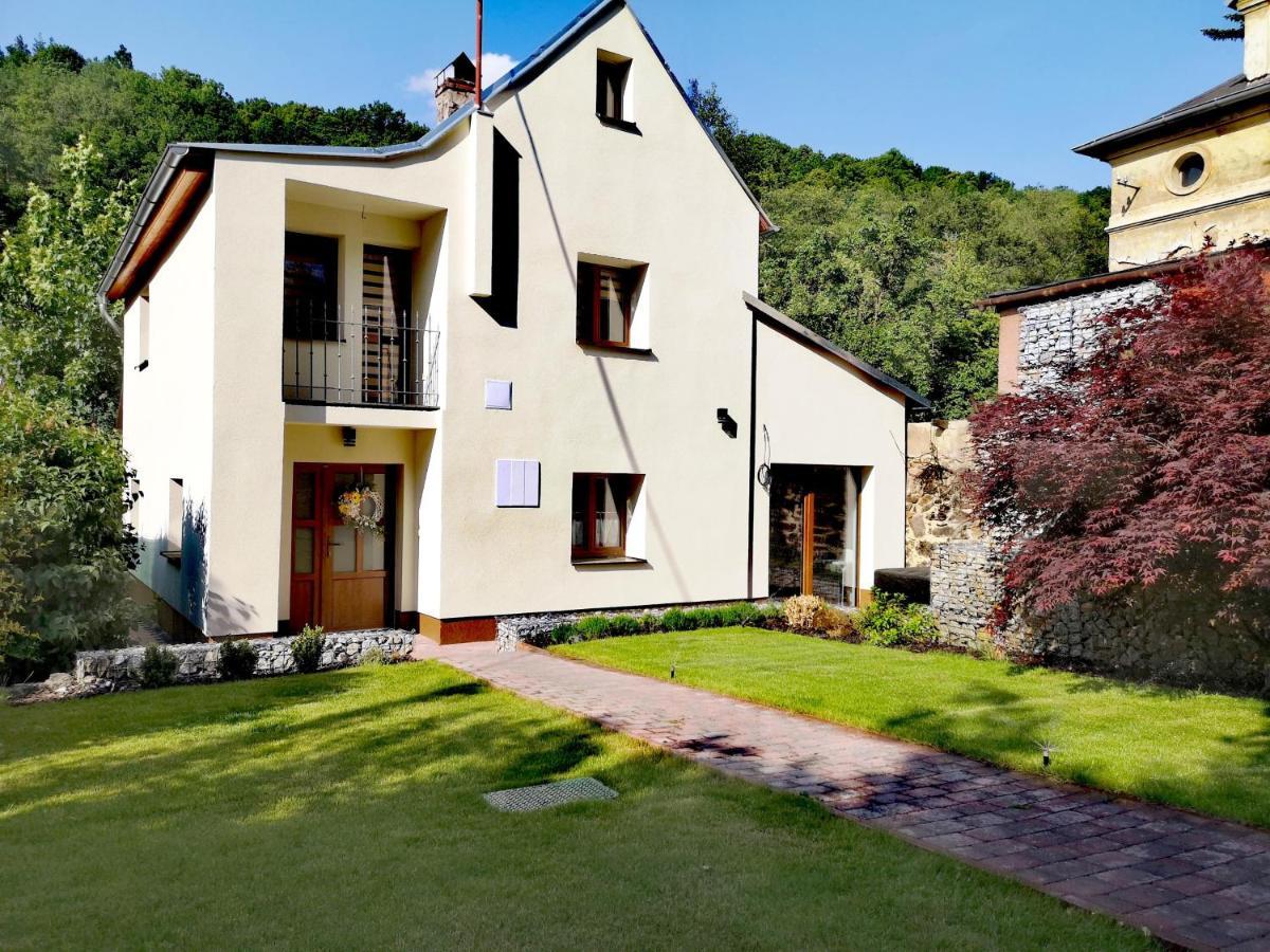Prazdninovy Dum Valdik Loket Exterior foto